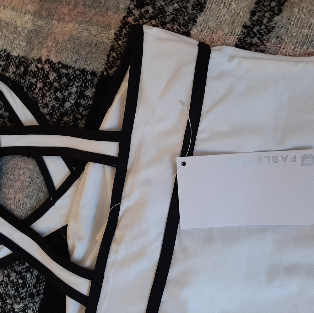 Fabletics white too - Picture 3 of 6